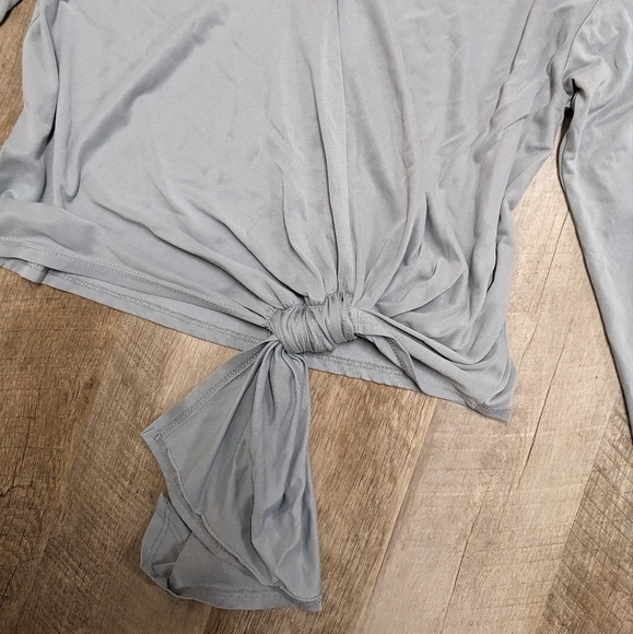 ASTR the label Blue Gray Long Sleeve Front Knot Top - Picture 5 of 7